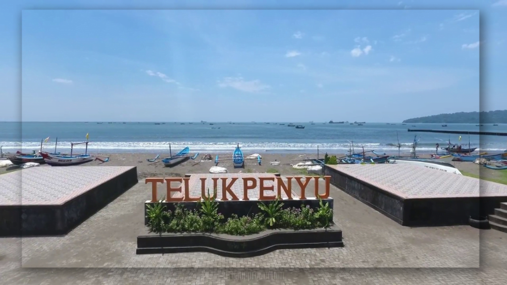 Teluk Penyu Cell: Jalan Laut yang Menyimpan Rasa Khas Cilacap